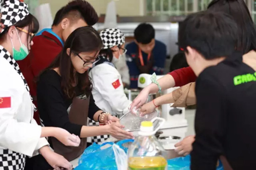 新东方烹饪短期班学费大概多少？